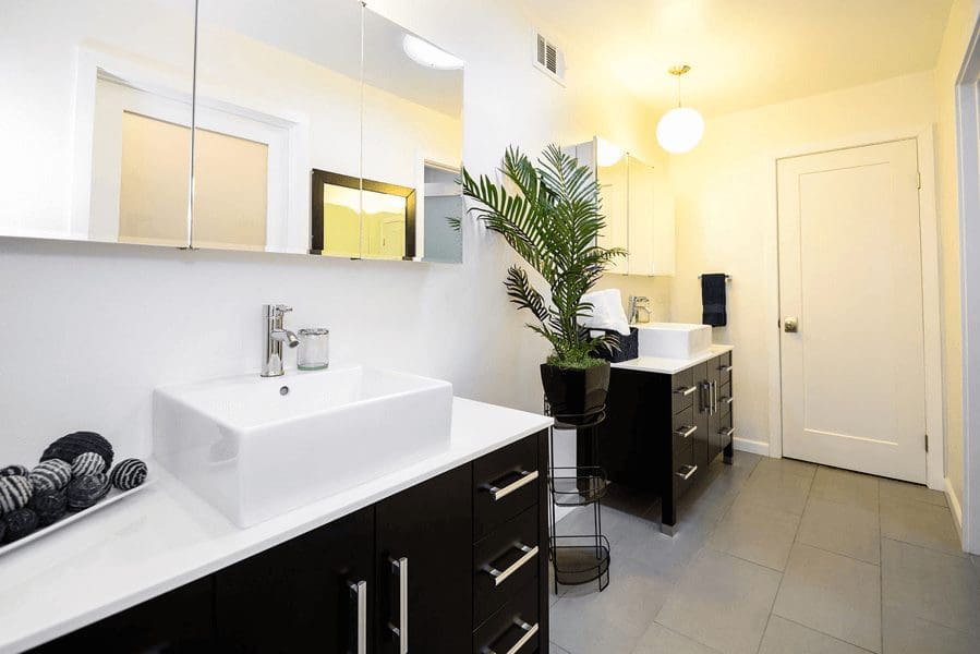 Double mirrors and vanity bathroom