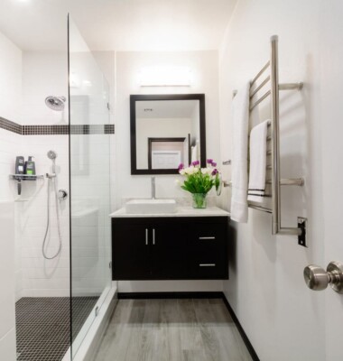modern design bathrooms